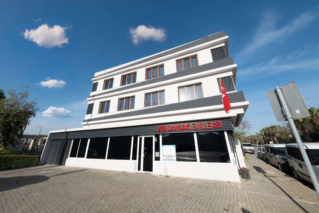 Atasancak Özel Eğitim merkez binası - Konak, İzmir